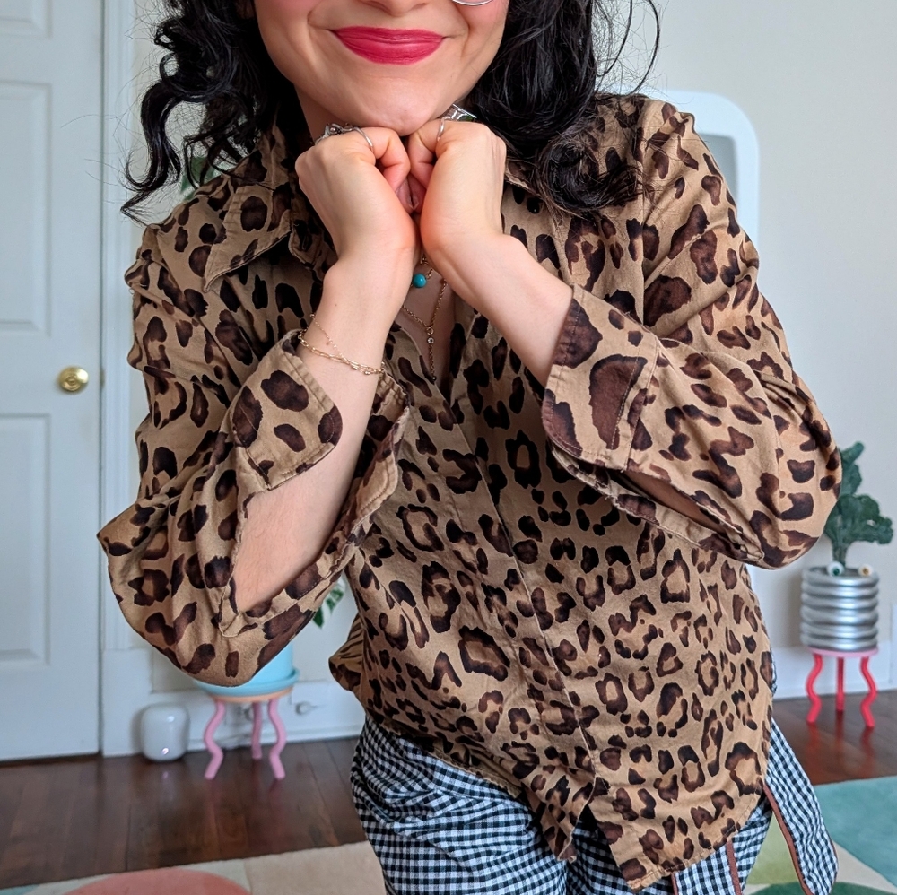 Leopard Print Button-Up Shirt - Picture 3 of 7